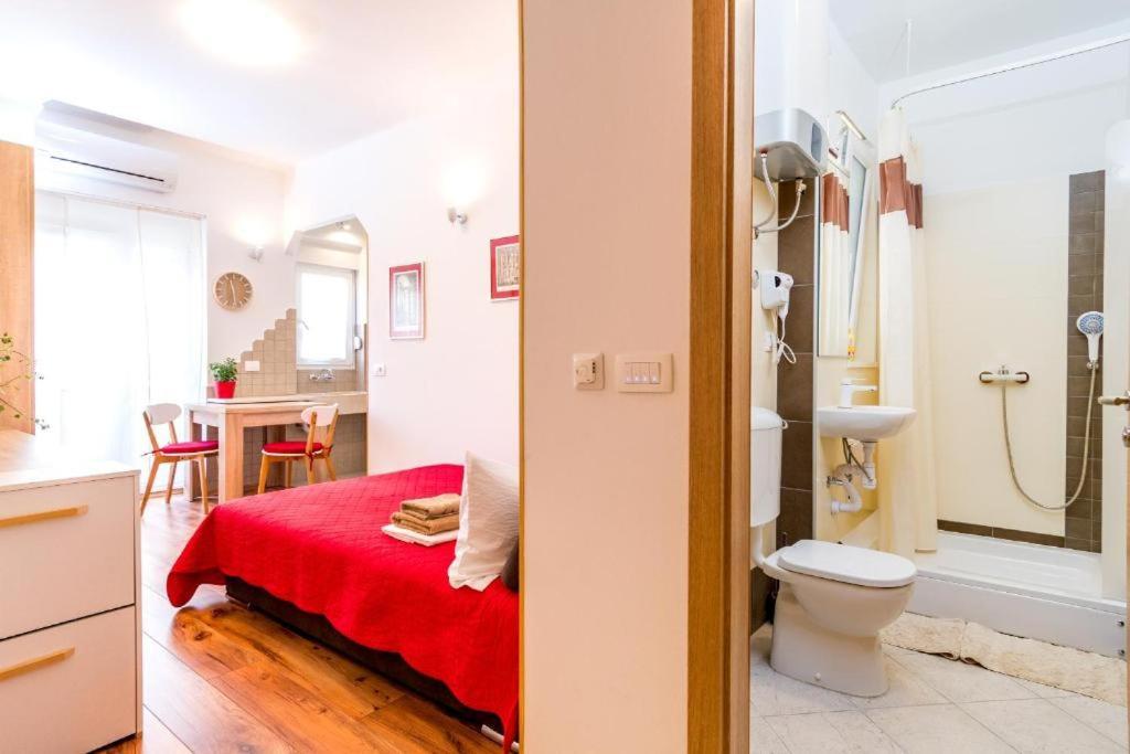Apartments Yoe Сплит Экстерьер фото