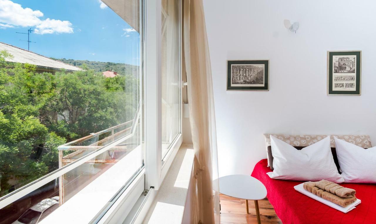 Apartments Yoe Сплит Экстерьер фото