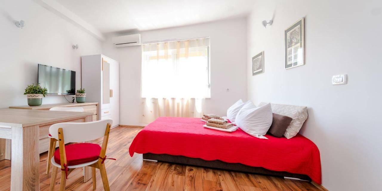Apartments Yoe Сплит Экстерьер фото